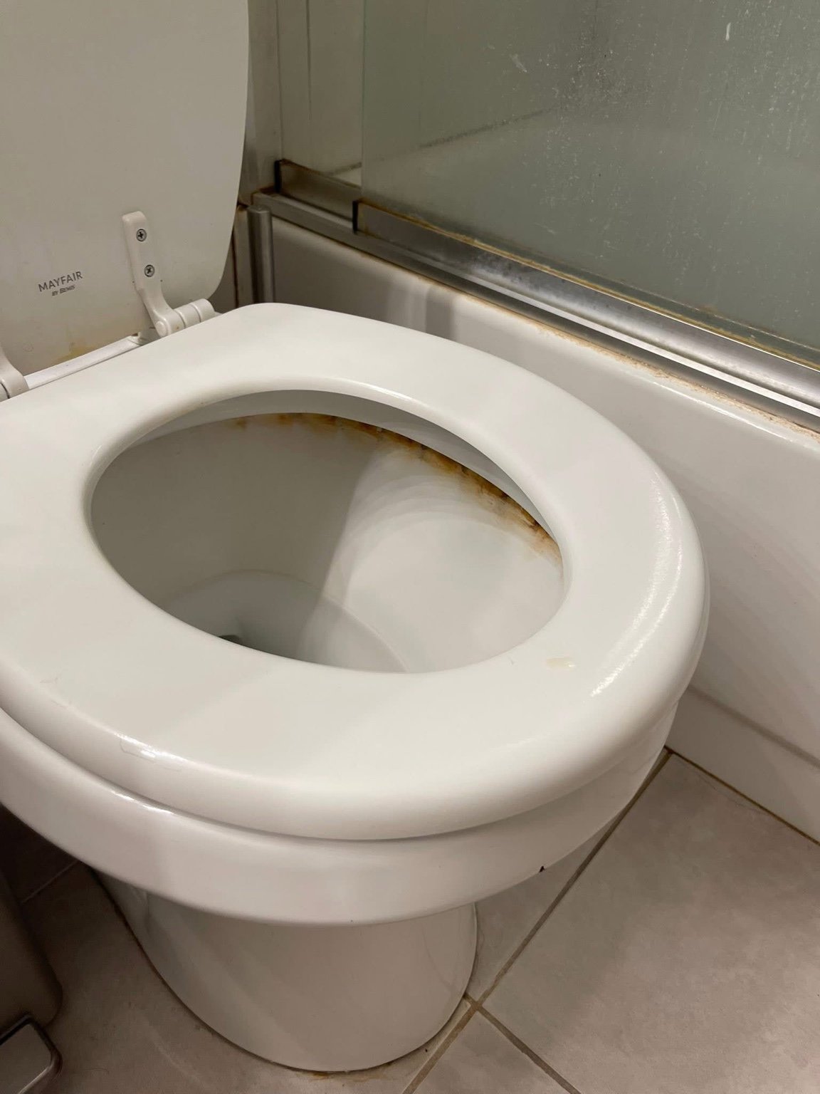 Bathroom details before cleaning